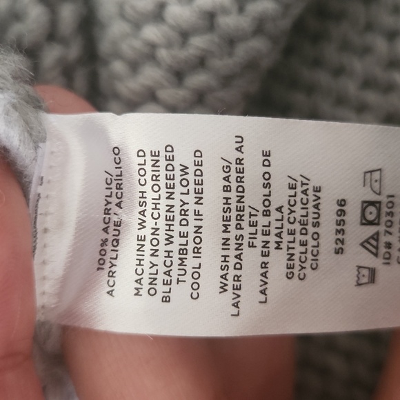 LOFT | Cable Knit Poncho - Picture 4 of 9